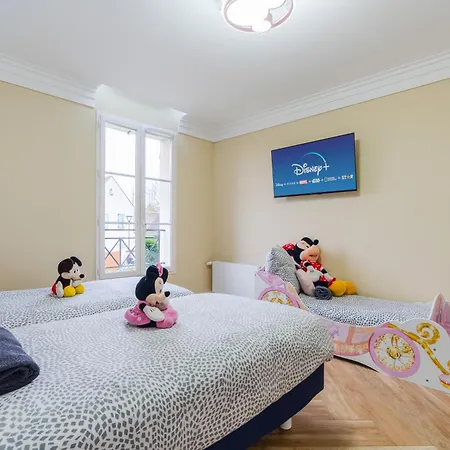 Villa La Des Etoiles , 8pers 5min Disneyland Paris Magny-le-Hongre